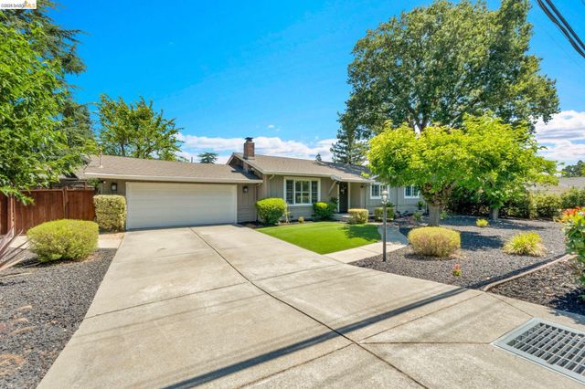 1131 Camino Tassajara, Danville, CA 94526