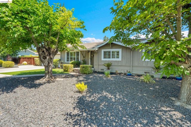 1131 Camino Tassajara, Danville, CA 94526