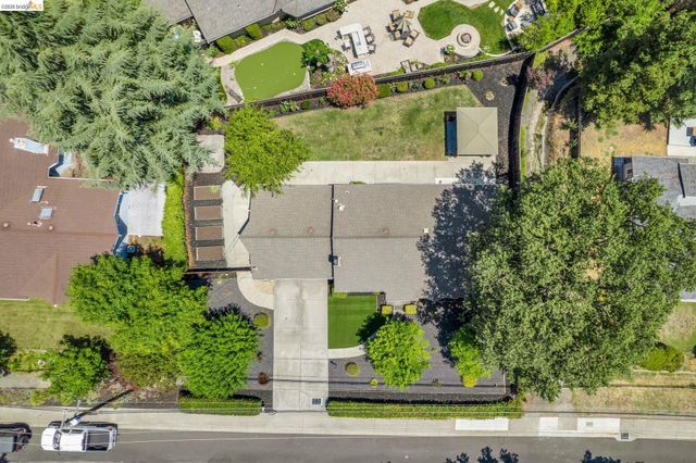 1131 Camino Tassajara, Danville, CA 94526