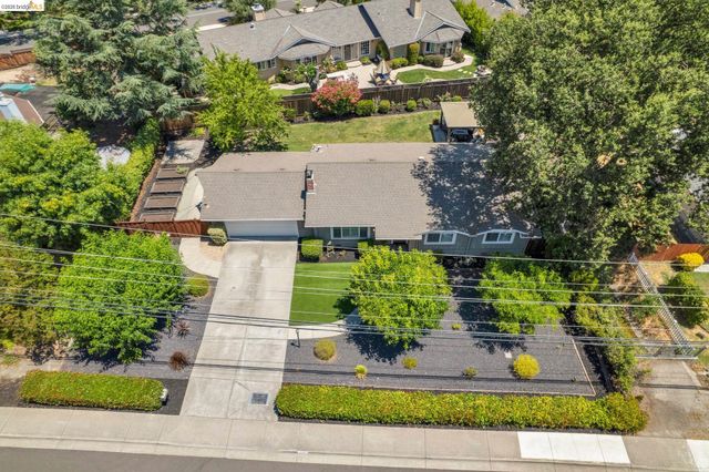 1131 Camino Tassajara, Danville, CA 94526
