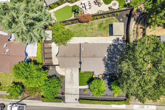 1131 Camino Tassajara, Danville, CA 94526