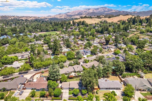 1131 Camino Tassajara, Danville, CA 94526