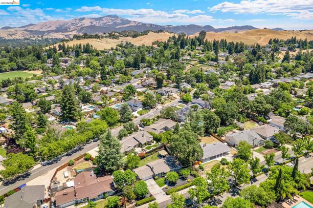 1131 Camino Tassajara, Danville, CA 94526