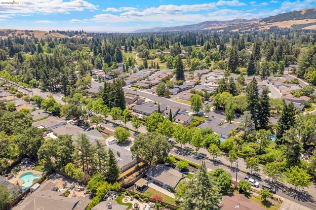 1131 Camino Tassajara, Danville, CA 94526