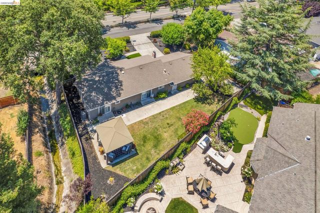 1131 Camino Tassajara, Danville, CA 94526