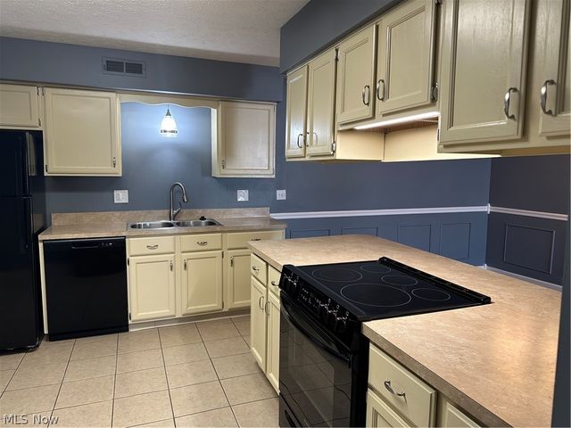 5444 Som Center Road, Willoughby, OH 44094