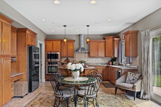 1822 Coach House COURT, Racine, WI 53406
