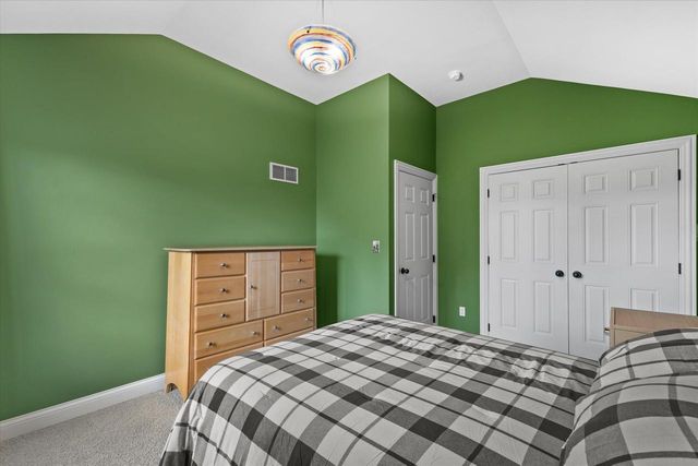 1822 Coach House COURT, Racine, WI 53406