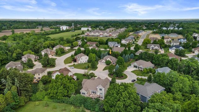 1822 Coach House COURT, Racine, WI 53406