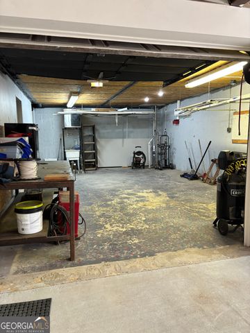 817 Brookside Drive, Winder, GA 30680