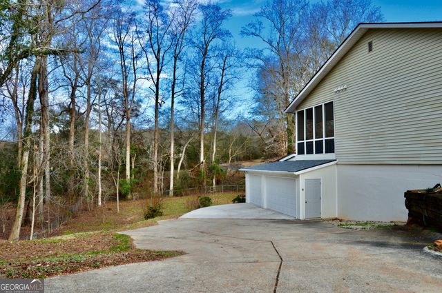 817 Brookside Drive, Winder, GA 30680
