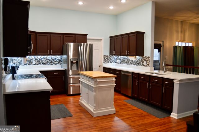 817 Brookside Drive, Winder, GA 30680