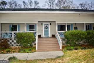 817 Brookside Drive, Winder, GA 30680