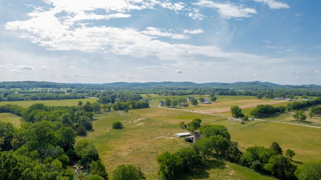 2393 Trousdale Ferry Pike, Lebanon, TN 37087