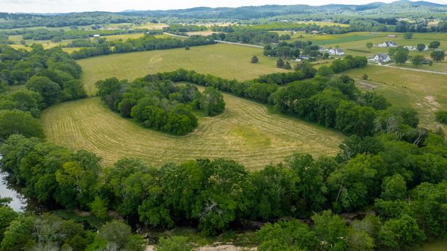 2393 Trousdale Ferry Pike, Lebanon, TN 37087
