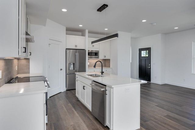 3149 Hope Street, Sun Prairie, WI 53590