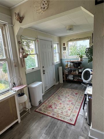 3113 Pawtucket Avenue, East Providence, RI 02915