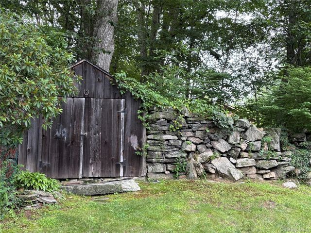 38-A Creemer Road, Armonk, NY 10504