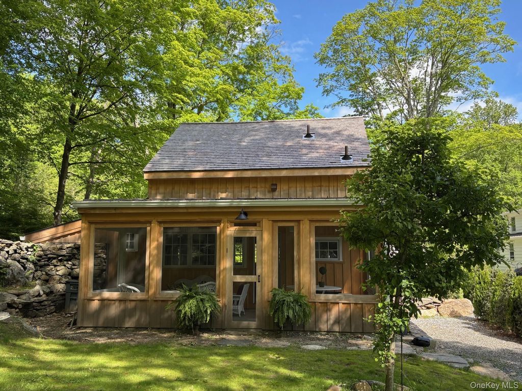 38-A Creemer Road, Armonk, NY 10504