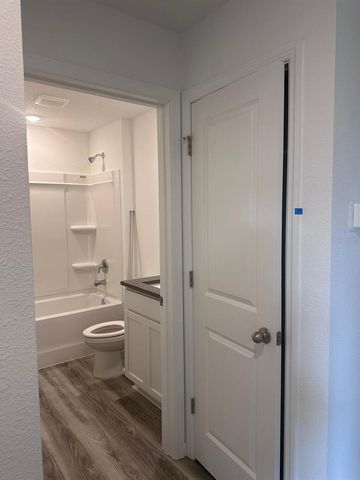 37066 KINGS CROWN DRIVE, Zephyrhills, FL 33541