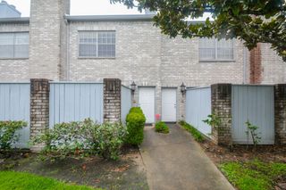 664 Wilcrest 664, Houston, TX 77042