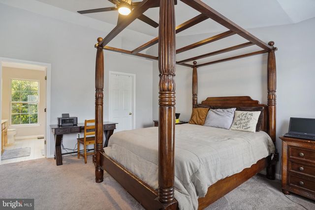 4957 BREEZE WAY, Dumfries, VA 22025