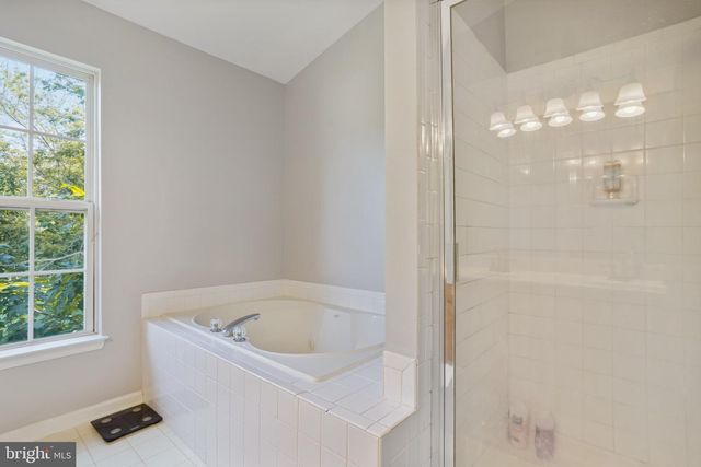 4957 BREEZE WAY, Dumfries, VA 22025