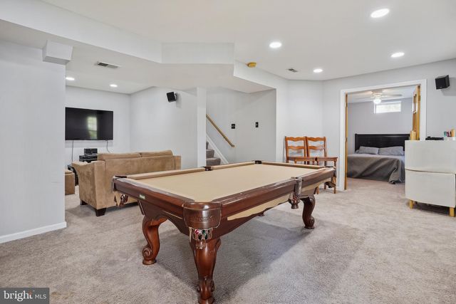 4957 BREEZE WAY, Dumfries, VA 22025