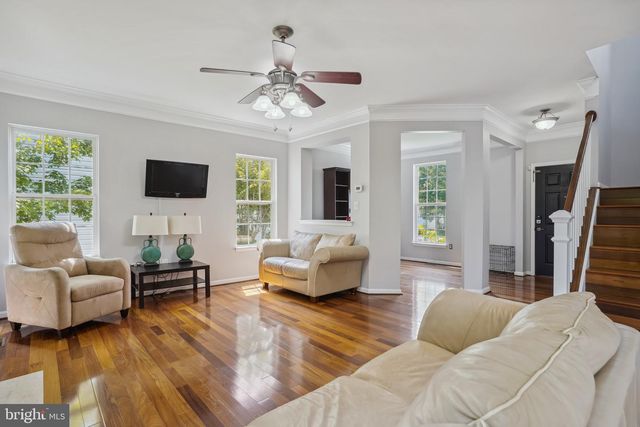 4957 BREEZE WAY, Dumfries, VA 22025