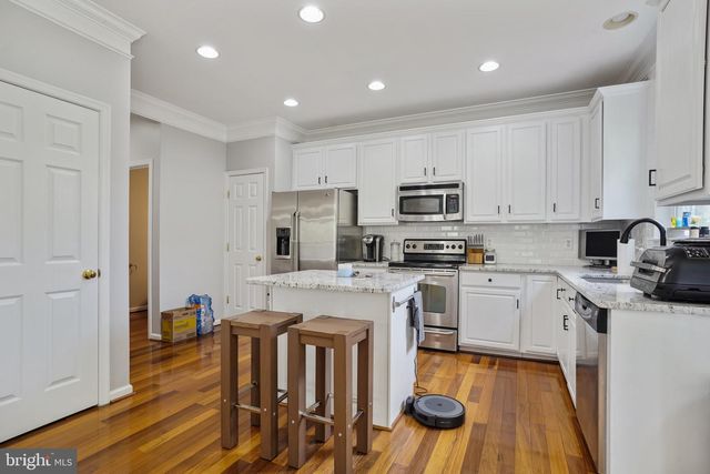 4957 BREEZE WAY, Dumfries, VA 22025