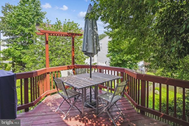 4957 BREEZE WAY, Dumfries, VA 22025