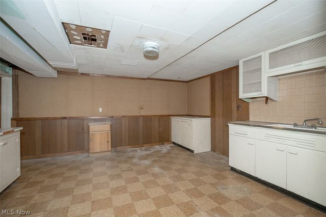 5531 Briarcliff Drive, Garfield Heights, OH 44125