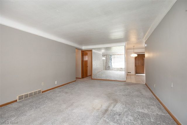 5531 Briarcliff Drive, Garfield Heights, OH 44125