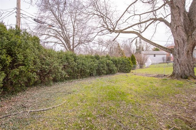 5531 Briarcliff Drive, Garfield Heights, OH 44125