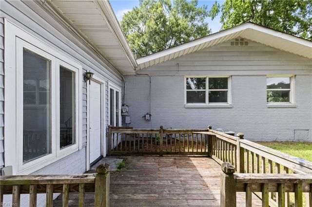 101 Sunrise AVE, Portsmouth, VA 23701