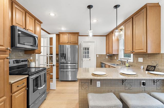946 Melrose Drive, Charleston, SC 29414