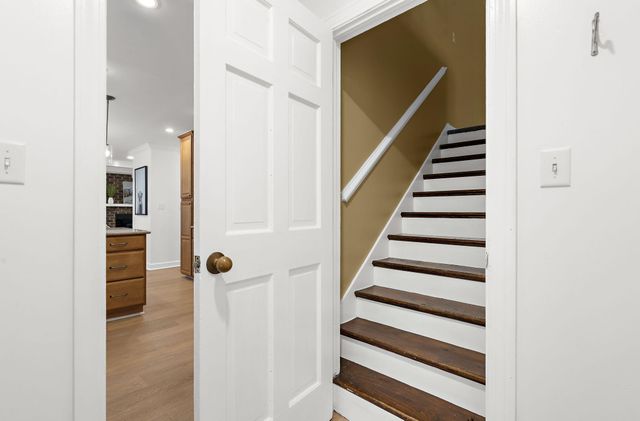 946 Melrose Drive, Charleston, SC 29414