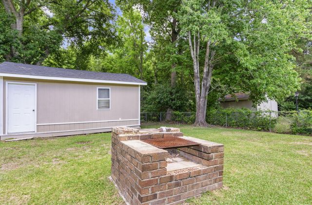 946 Melrose Drive, Charleston, SC 29414