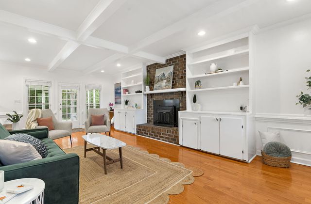 946 Melrose Drive, Charleston, SC 29414