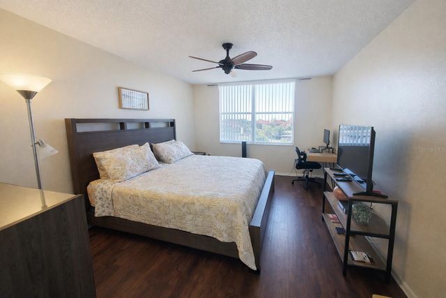 2333 FEATHER SOUND DRIVE B406, Clearwater, FL 33762