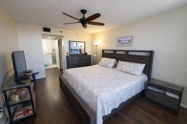 2333 FEATHER SOUND DRIVE B406, Clearwater, FL 33762