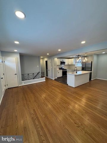 2009 TINKER DR, Fort Washington, MD 20744