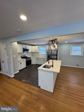 2009 TINKER DR, Fort Washington, MD 20744