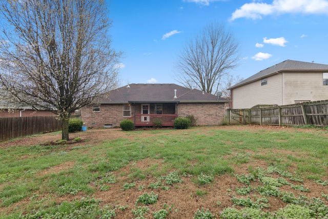 3839 W Village Terrace, Springfield, MO 65810