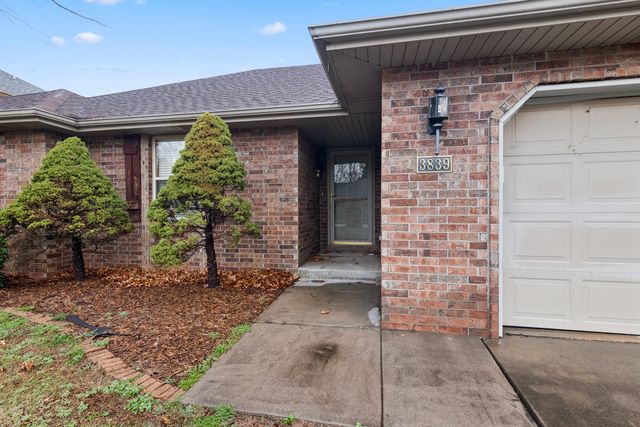 3839 W Village Terrace, Springfield, MO 65810
