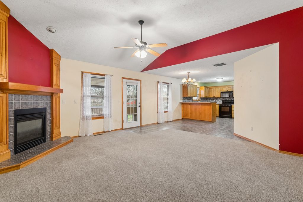 3839 W Village Terrace, Springfield, MO 65810