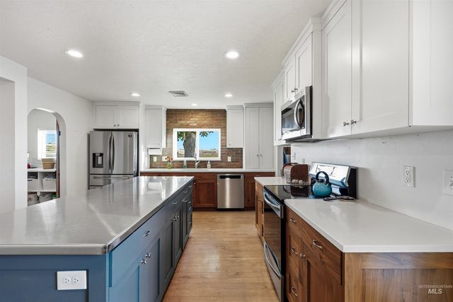 28627 Emmett Rd, Caldwell, ID 83607