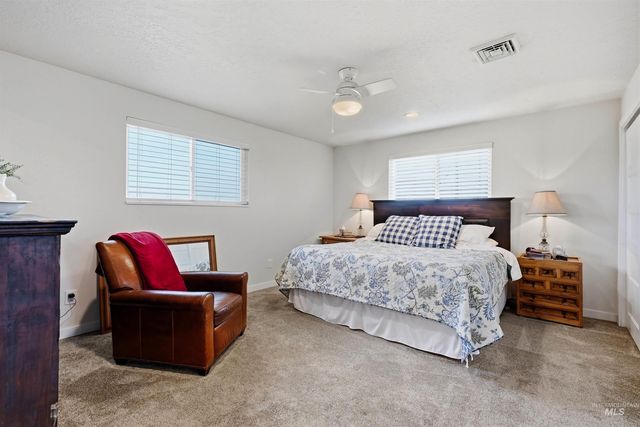 28627 Emmett Rd, Caldwell, ID 83607