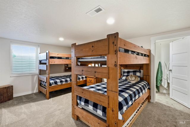 28627 Emmett Rd, Caldwell, ID 83607