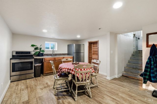 28627 Emmett Rd, Caldwell, ID 83607